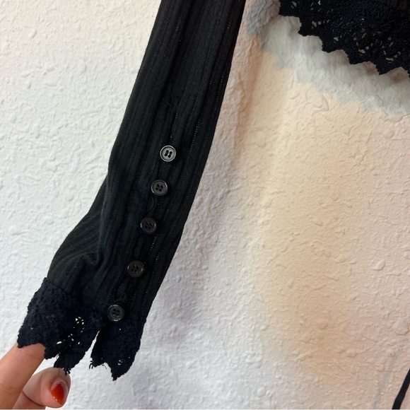 Free People Third Date Top Crochet Button Tie XS - Picture 9 of 11